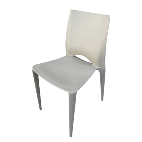 Chaise empilable en polypropylène taupe, idéale pour la décoration intérieure ou extérieure, offrant confort et praticité avec un design moderne et épuré.