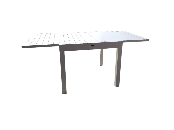 Table de repas extérieure en aluminium époxy blanc, extensible de 90 à 180 cm, parfaite pour les repas en plein air. Résistante aux intempéries, facile à entretenir.