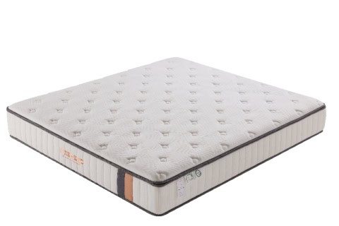 Matelas en mousse à mémoire de forme pour un sommeil optimal et un confort supérieur. Parfait pour une chambre à coucher moderne et relaxante.