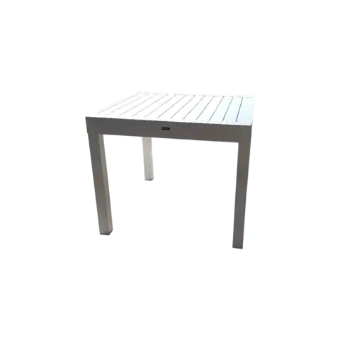 Table extensible en aluminium blanc, idéale pour repas en famille ou entre amis, avec une surface résistante et facile à nettoyer, offrant une grande flexibilité pour accueillir plus de convives.