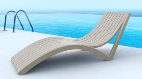 Chaise longue piscine en résine taupe, design ondulé L202 cm, idéale pour détente et bronzage, résistante aux intempéries et sécurité accrue.
