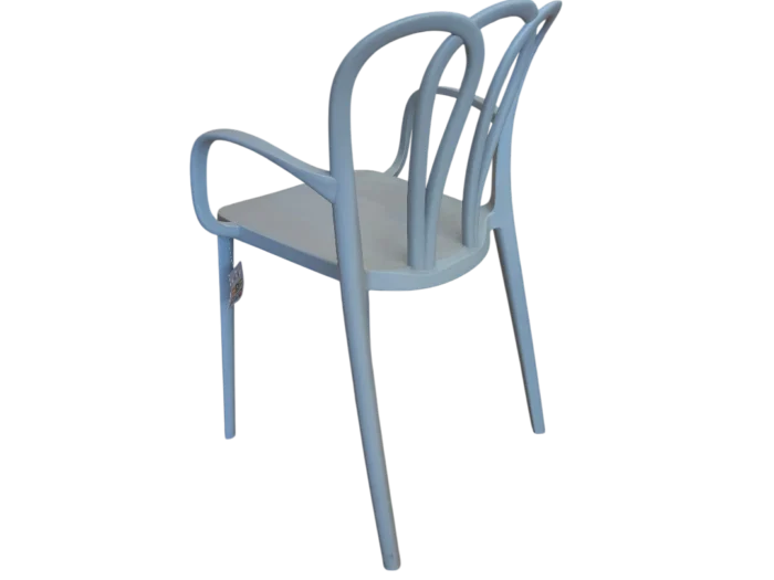 Fauteuil MORELIA en polypropylène gris, design moderne et élégant, idéal pour intérieur ou extérieur, allie confort et style contemporain.
