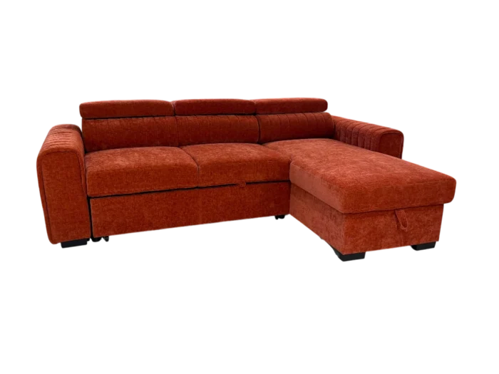 Manosque canapé d'angle droit convertible avec coffre en tissu brique, idéal pour un salon moderne et pratique. Ce meuble offre confort et rangement, parfait pour optimiser votre espace de vie.