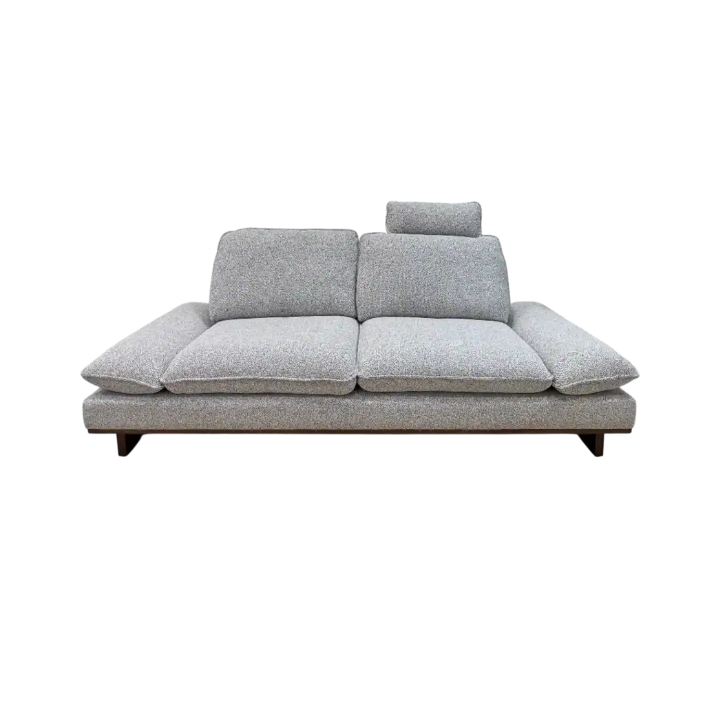 Canapé 3 places en tissu gris taupe chiné avec dossier ajustable, parfait pour un salon moderne et confortable. Design élégant et pratique pour optimiser l'espace de vie.