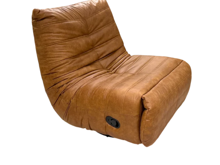 Fauteuil tournant relax en tissu marron avec effet cuir, idéal pour un salon moderne. Confortable et pratique, ce fauteuil offre un design élégant et une assise ergonomique pour la détente.